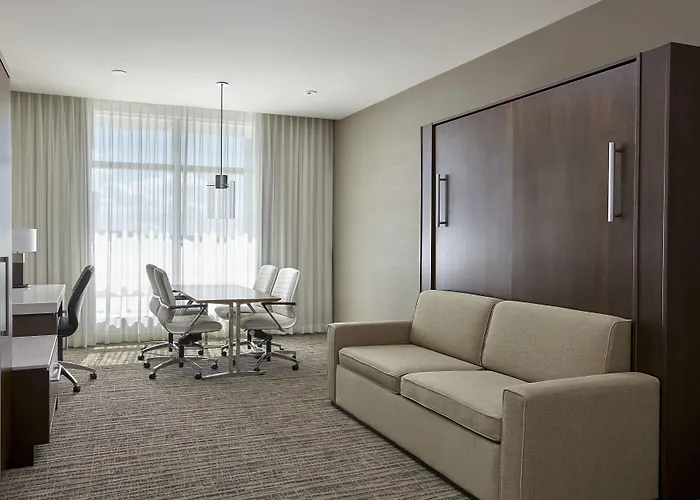 Calgary Airport Marriott In-TerminalAirport Hotel